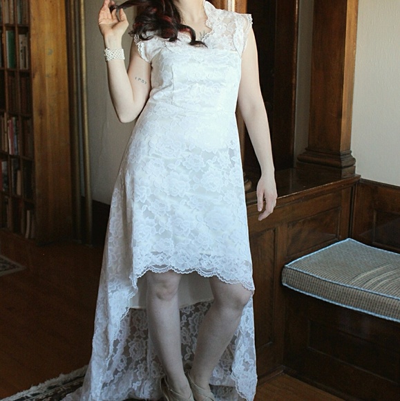 Antique Lace Dress with Pearl Buttons - Picture 6 of 8